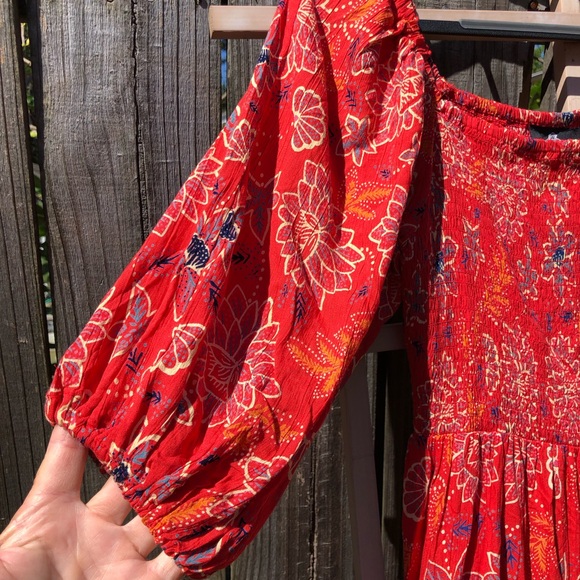 Angie Peasant Sleeve Red Print Maxi Dress M - Picture 12 of 12